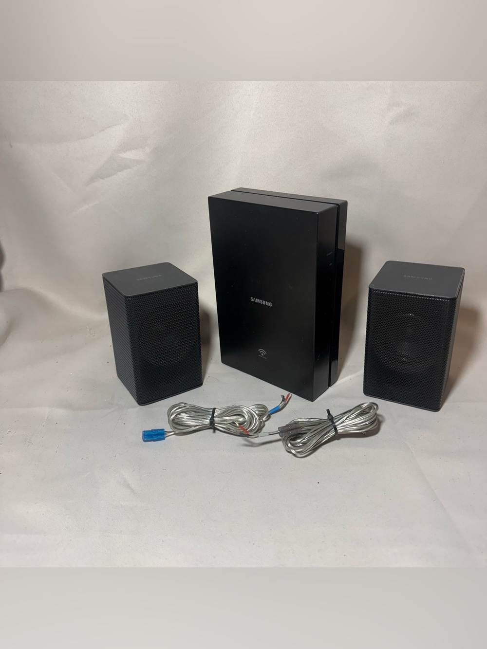 Samsung SWA-8500S Wireless Rear Speaker Kit